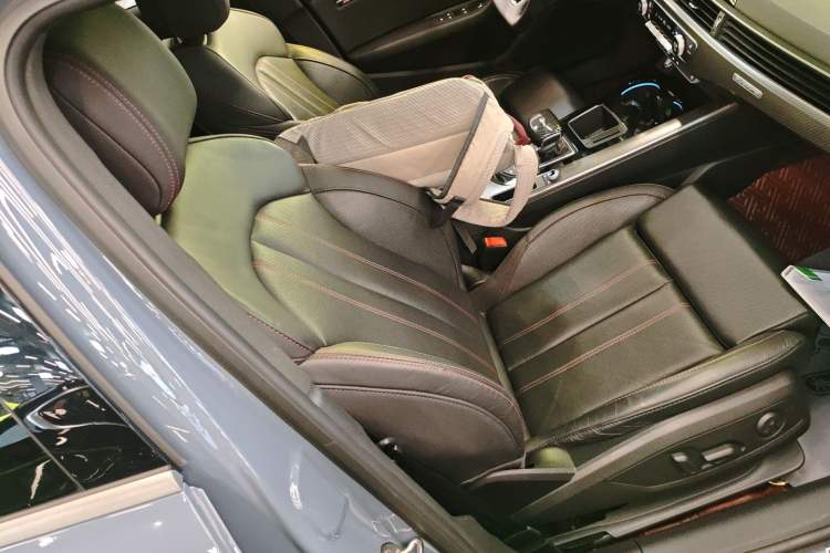 Used Audi A4L 2022 40 TFSI quattro RS Performance Package
