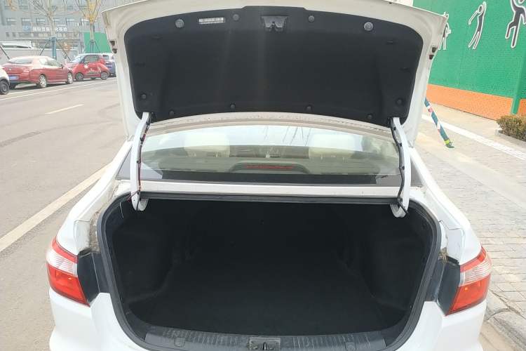 Used Changan Alsvin V7 2015 1.6L Manual Joyride Model China IV Standard