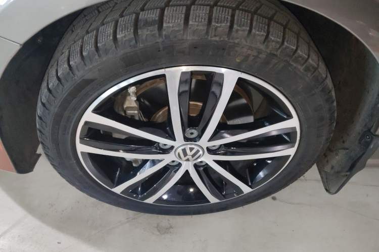 Used Volkswagen Magotan 2015 2.0 TSI Luxury Model
