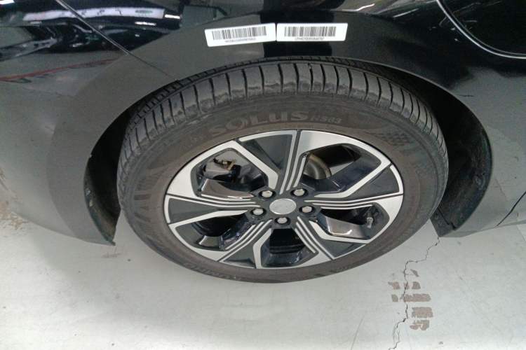 Used Hongqi E-QM5 2023 Revised Version Basic Travel Edition
