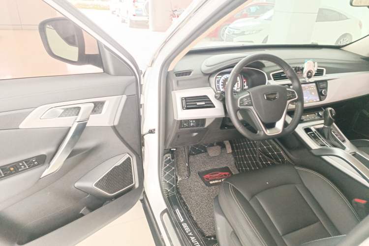 Used Geely Auto Emgrand X7 Sport 2016 1.8TD Automatic ZhiShang Model
