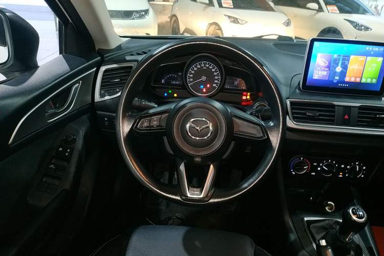 Used Mazda Mazda 3 Axela 2017 Sedan 1.5L Manual Comfort Model Emission Standard China V
