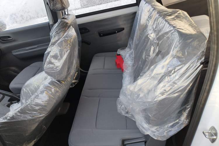 Used Wuling Hongguang New Energy 2024 All-Electric Model 300KM Practical Version
