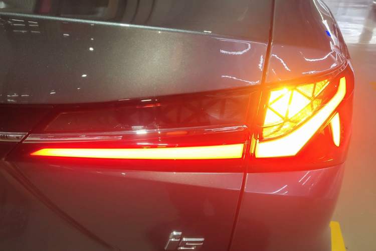 Used Roewe i5 2023 1.5L Manual Comfort Edition
