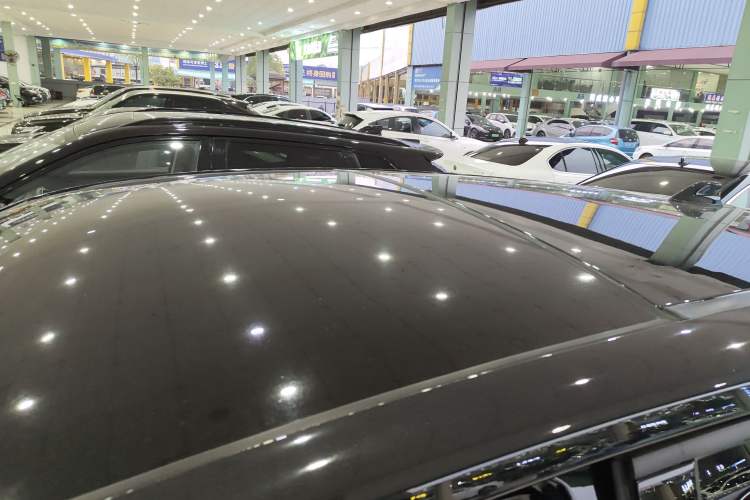 Used Toyota Venza 2022 Dual-Engine 2.5L CVT Two-Wheel Drive Prestige Edition