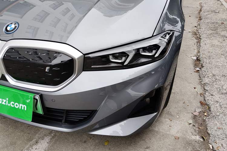 Used BMW i3 2022 eDrive 35 L
