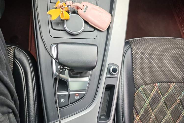 Used Audi A4L 2019 40 TFSI Ambition China VI
