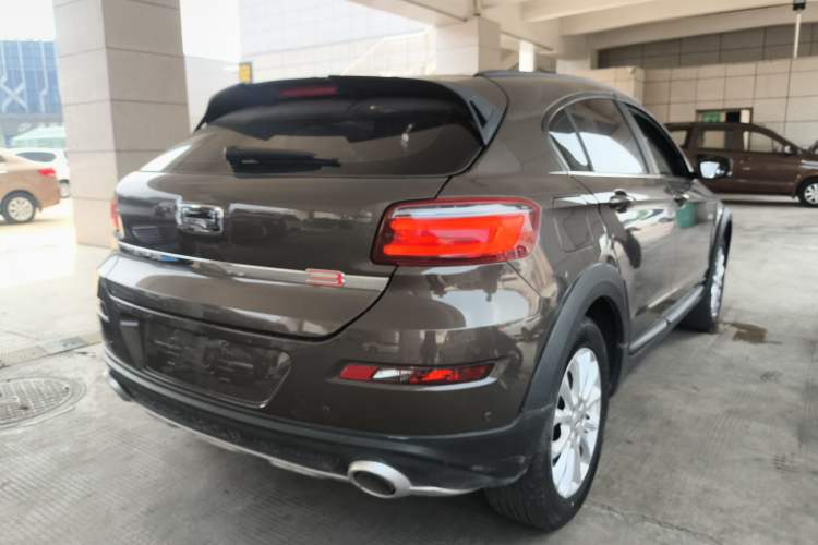 Used Qoros 3 2016 Urban SUV 1.6T Automatic Zhiyue Model
