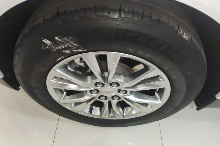 Used Cadillac XT5 2021 28T Luxury Version
