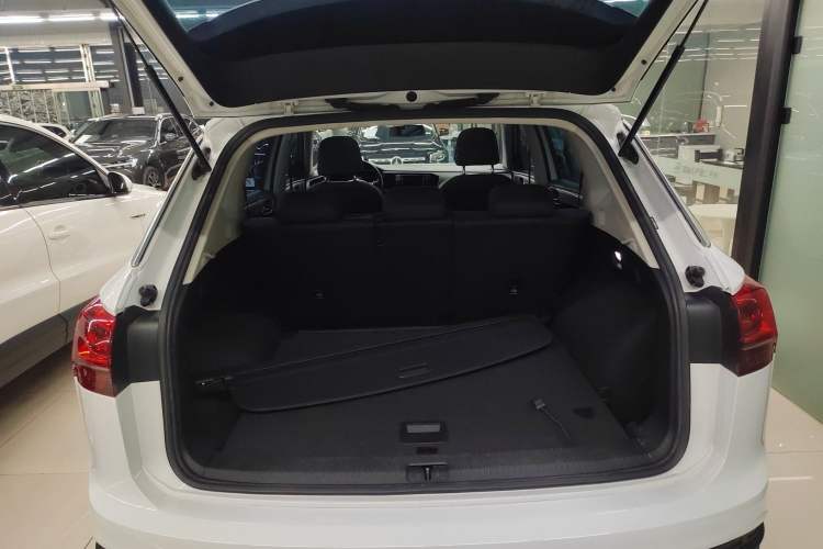 Used Volkswagen Tayron 2019 330TSI Two-Wheel Drive Luxury Model China VI Standard
