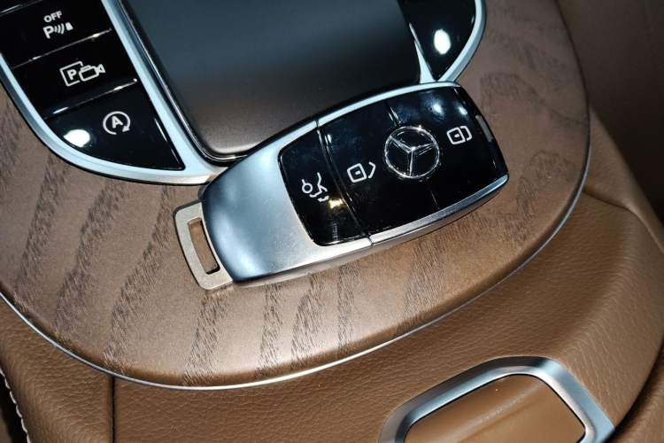 Used Mercedes-Benz E-Class 2022 Revised Version E 300 L Luxury Edition
