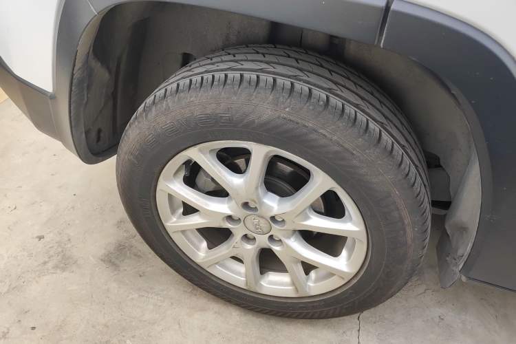 Used  Cherokee 2017 2.0L Superior Edition