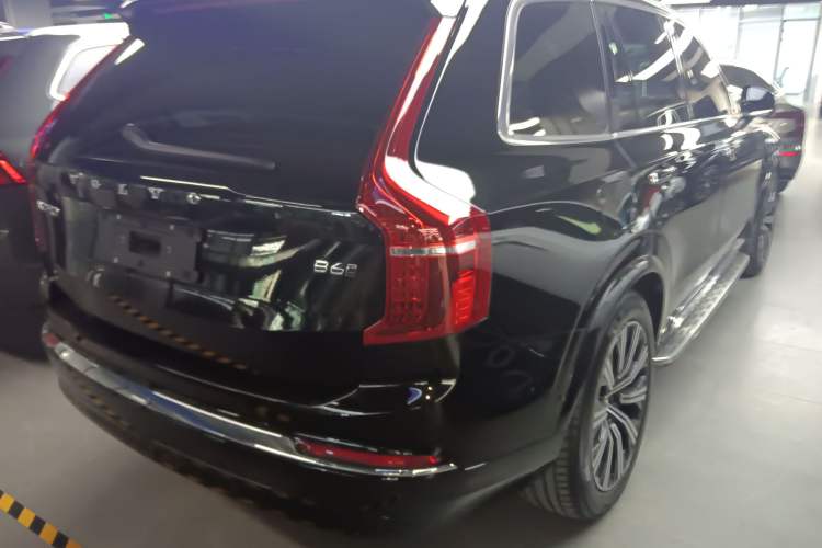 Used Volvo XC90 2023 B6 Zhiya Luxury 7-Seater
