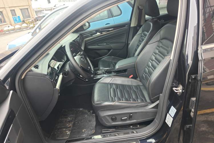 Used Volkswagen Passat 2019 330TSI Elite Edition China VI
