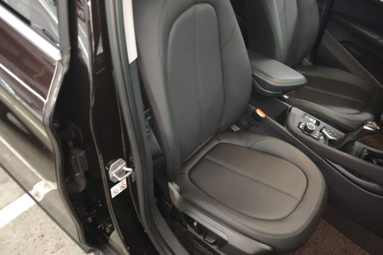 Used BMW X1 2018 sDrive20Li Leading Model
