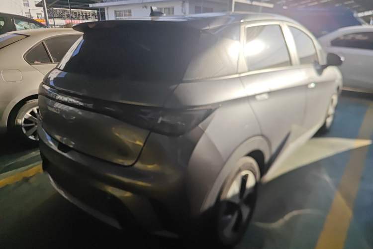 Used BYD Dolphin 2023 420 km Fashion Edition
