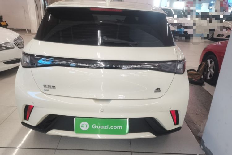 Used BYD Dolphin 2023 420 km Fashion Edition
