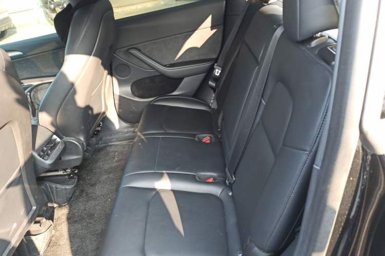 Used Tesla Model Y 2022 Rear-Wheel-Drive Version
