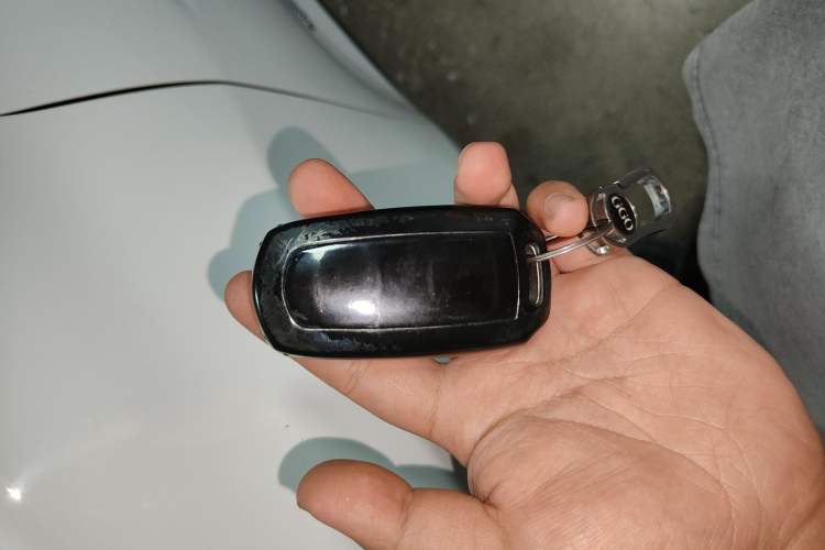 Used Geely Auto Emgrand X7 Sport 2018 1.8TD Automatic Two-Wheel Drive Smart 4G Connected Version