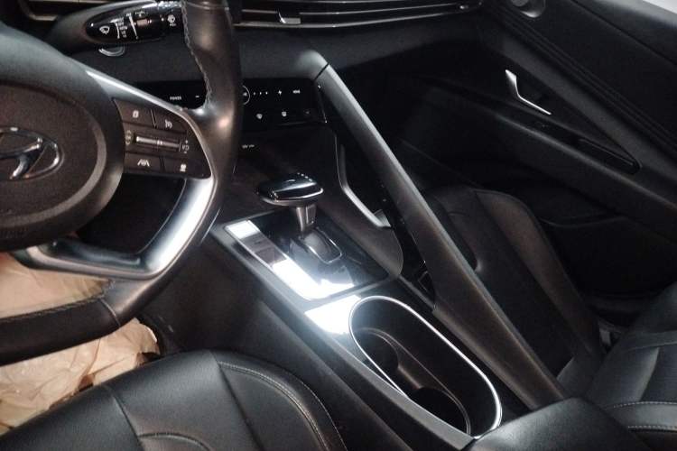 Used Hyundai Elantra 2021 1.5L CVT TOP Flagship Edition
