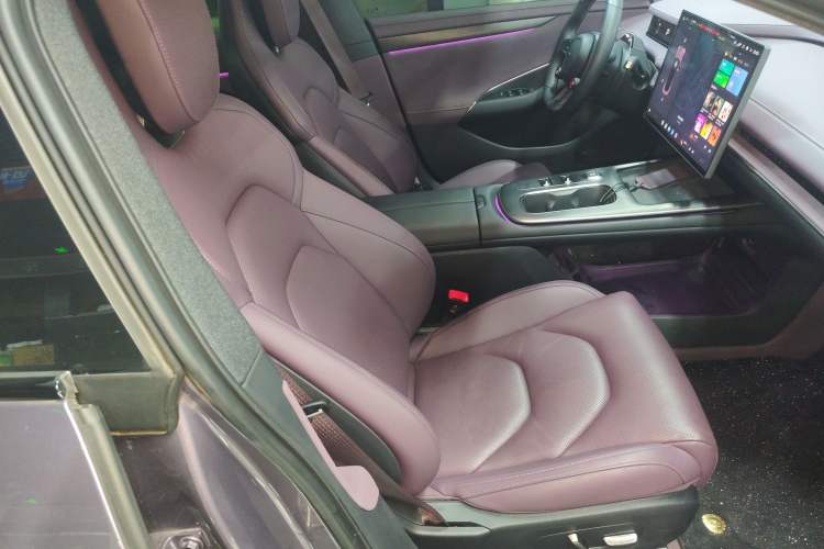 Used  SU7 2024 Rear-Drive Ultra-Long Range Advanced Pro-Level Intelligent Driving Version