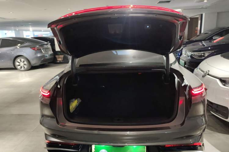 Used  L7 2022 Pro Model
