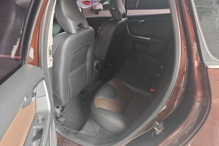 Used Volvo XC60 2015 T5 AWD Zhiyuan Edition
