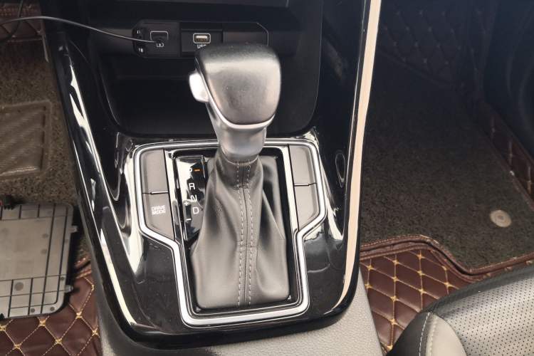 Used Kia Sportage R 2018 2.0L Automatic Smart Luxury Version China V Standard
