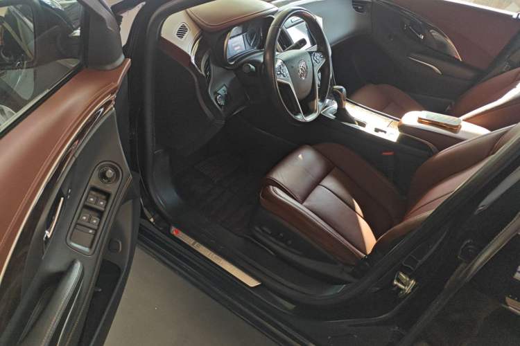 Used Buick LaCrosse 2013 2.0T SIDI Elite Tech Version
