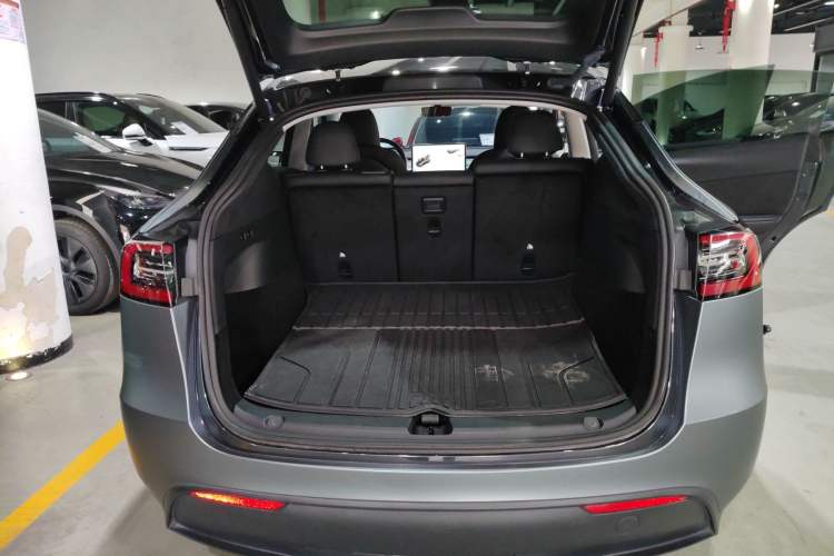 Used Tesla Model Y 2024 Rear-Wheel-Drive Version