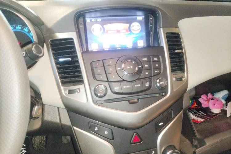 Used Chevrolet Cruze 2015 1.5L Classic SL MT