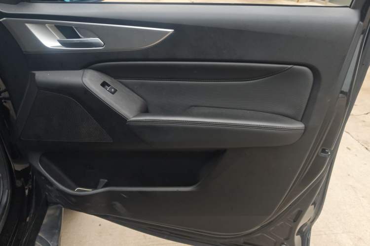 Used Great Wall Poer 2021 2.0T Commercial Version Automatic Diesel Two-Wheel Drive Elite Trim with Long Bed – GW4D20M
