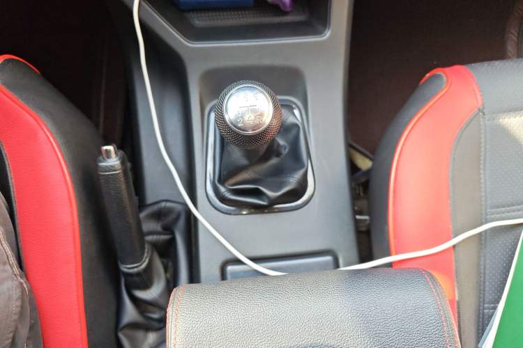 Used FORTHING Lingzhi 2023 M5L 1.6L Comfort 9-Seater