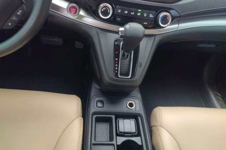 Used Honda CR-V 2015 2.0L Four-Wheel Drive Fashion Edition
