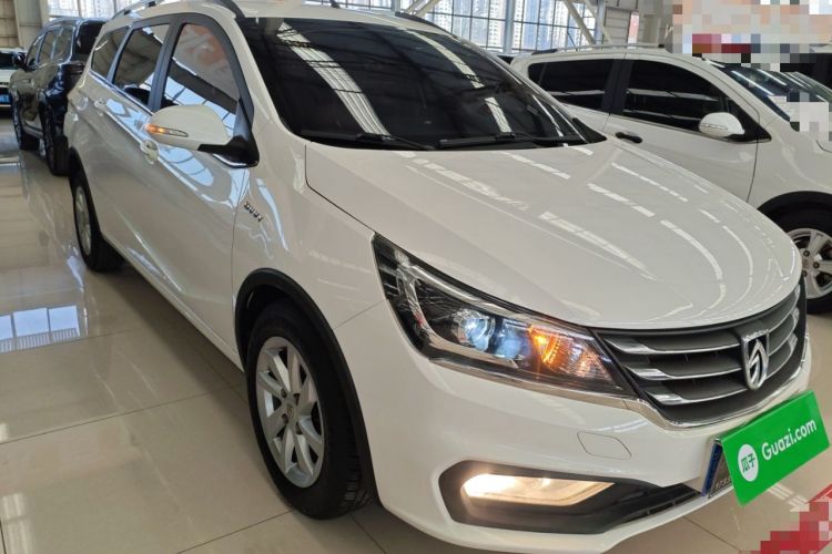 Used Baojun 310W 2017 1.5L Manual Fashion Model China V
