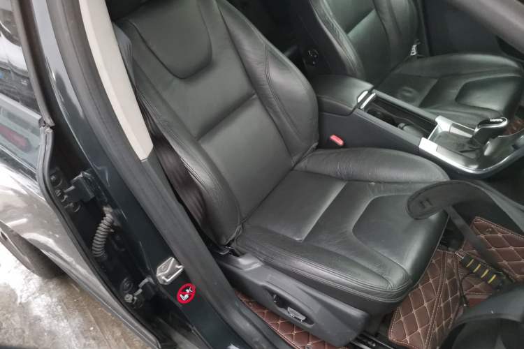 Used Volvo XC60 2014 T5 Zhiyi Edition
