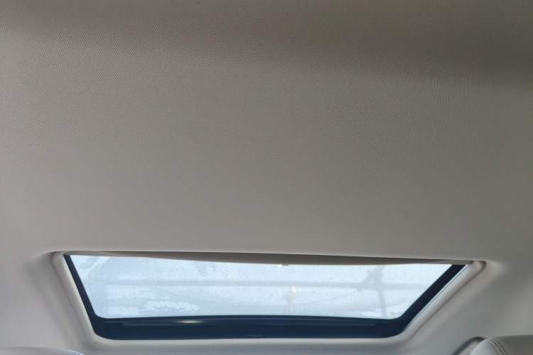 Used Buick GL8 2018 28T Luxury Model China VI Standard