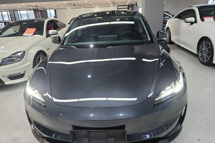 Used Tesla Model 3 2024 High-Performance All-Wheel-Drive Version
