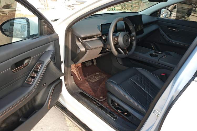 Used Baojun Enjoy 2025 All-Electric 600km Luxury Edition