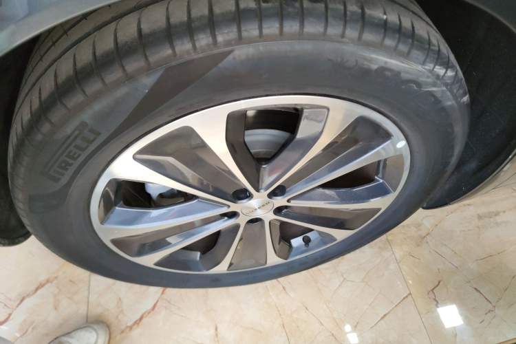 Used Hima Luxeed R7 2025 Range-Extended Version 251 km Max