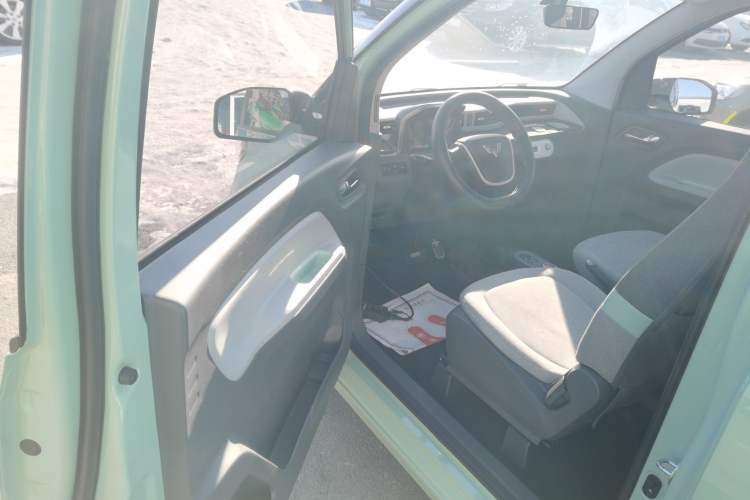 Used Wuling Hongguang MINIEV 2022 Macaron Fashion Edition Lithium-Nickel-Cobalt-Alpha-oxide