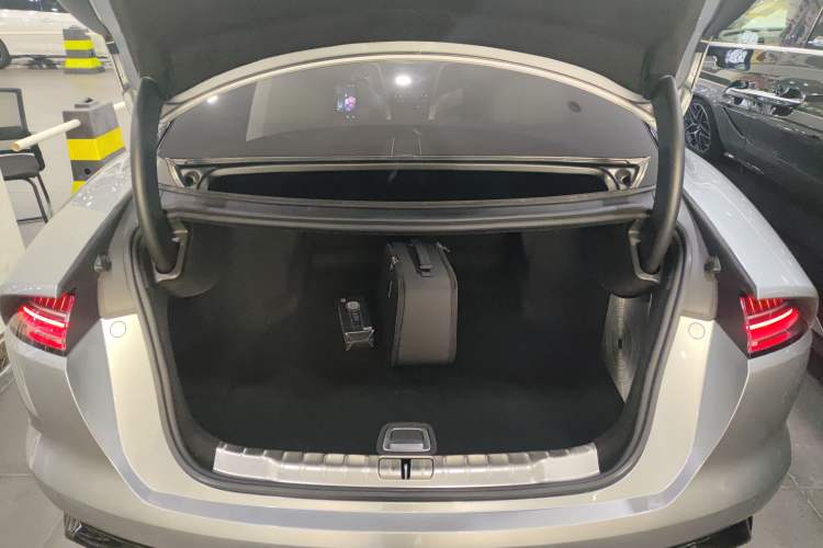 Used  U7 2025 EV Four-Seat Flagship Edition
