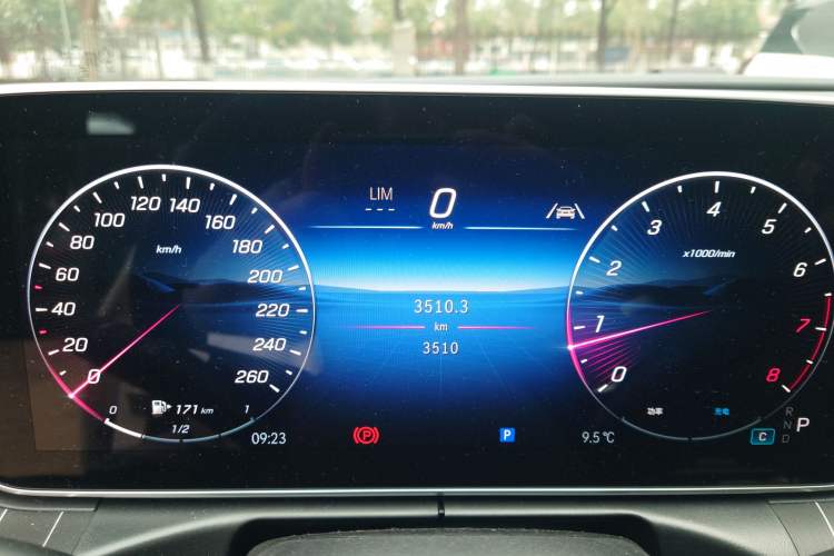 Used Mercedes-Benz C-Class 2025 Refresh C 200 L Sport Edition
