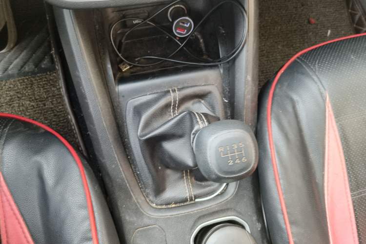 Used Wuling Hongguang S3 2018 1.5L Manual Standard Version China V Standard
