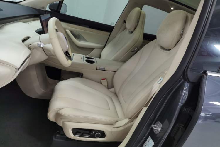 Used Hima Luxeed R7 2024 All-Electric 802 km Max