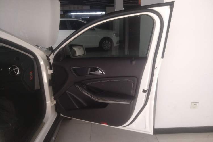 Used Mercedes-Benz GLA 2017 GLA 200 Fashion Model