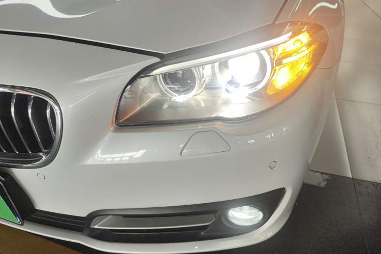 Used BMW 5 Series (Import) 2015 520i Elegant Edition
