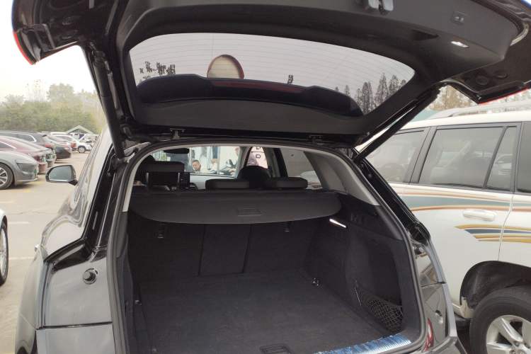 Used Audi Q5L 2022 40T Luxury Dynamic Model