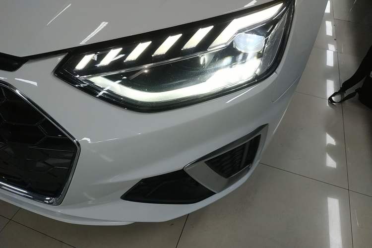 Used Audi A4L 2020 40 TFSI quattro Luxury Dynamic Model
