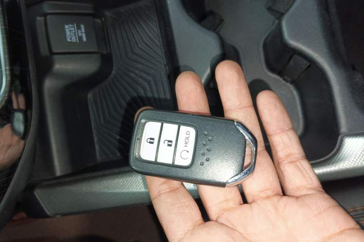 Used Honda CR-V 2019 240TURBO CVT 2WD Urban Edition China VI Emission Standard
